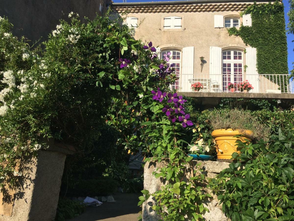 Chez Les Artistes Hotel Servian Exterior photo